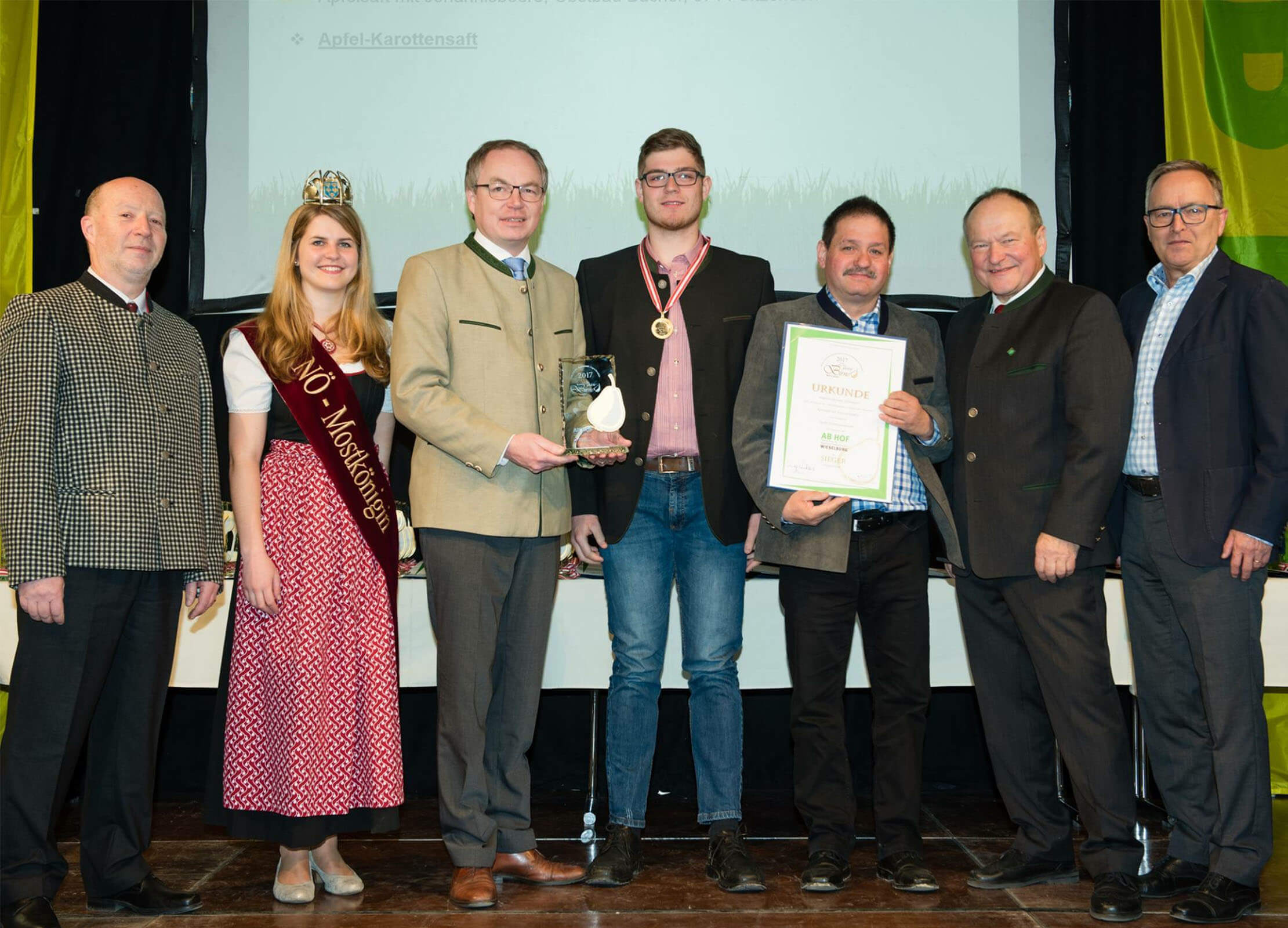 Wolfgang und Manuel bei der Preisverleihung der Ab Hof Messe Wieselburg 2017