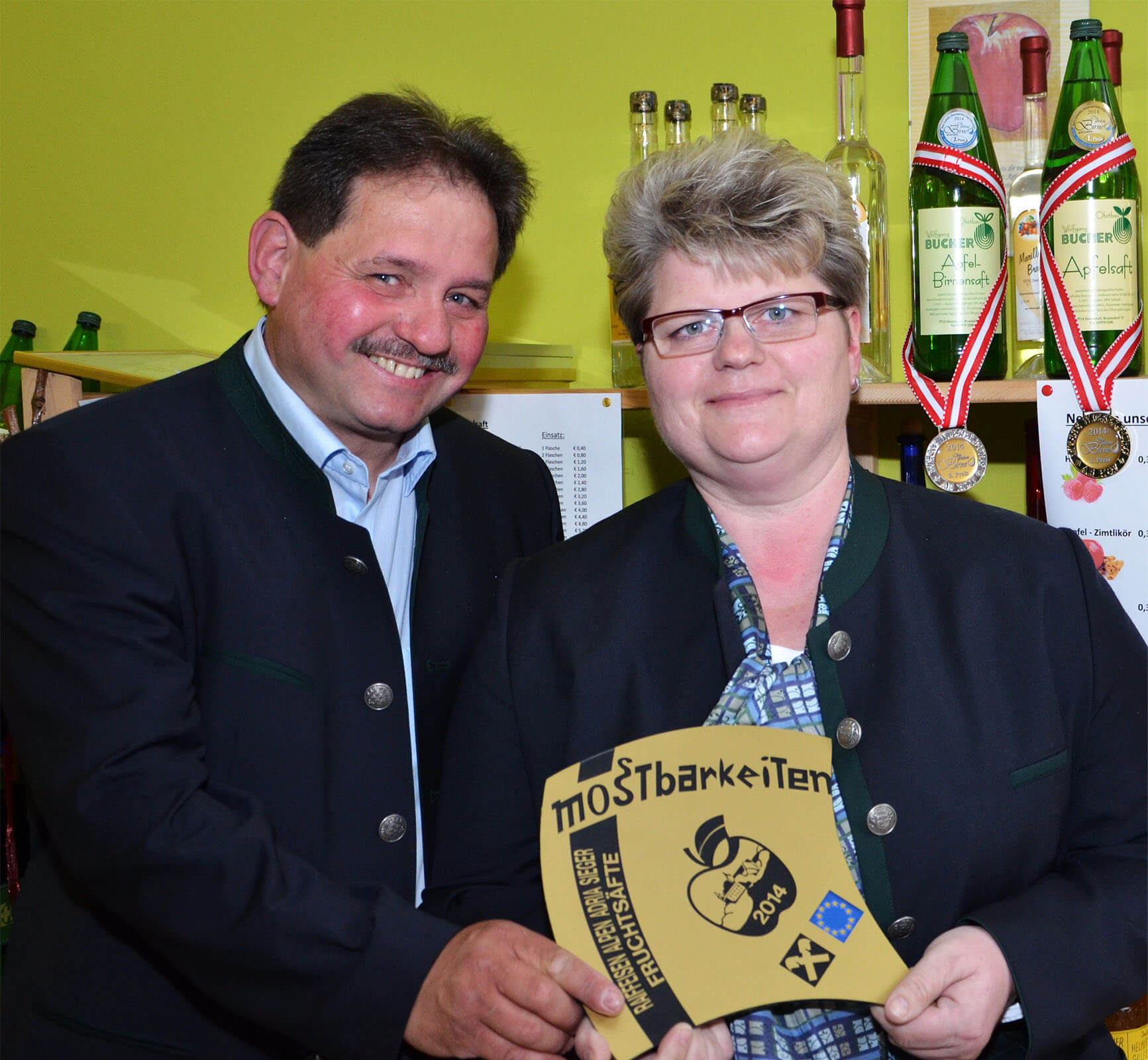 MostbarkeitenMesse2014 Wolfgang und Martina mit der Mostbarkeiten Auszeichnung 2014